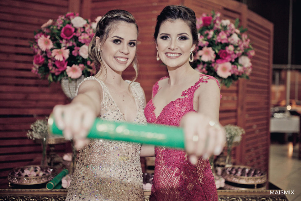 Jaqueline e Letícia